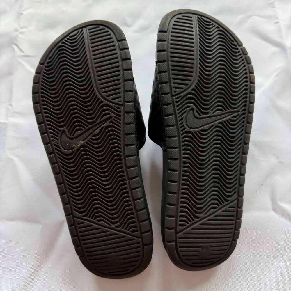 Nike Benassi JDI slide‎ sandals women’s 6